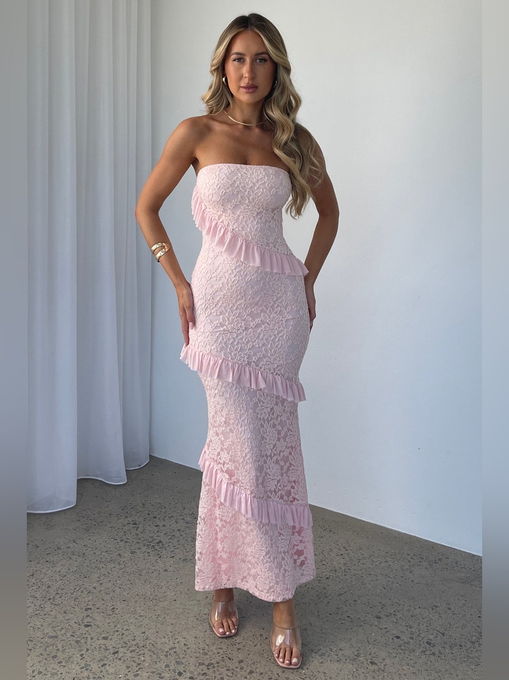 NWT White Fox Boutique She's A Masterpiece Lace Maxi Dress Pink Size Small - Picture 4 of 13